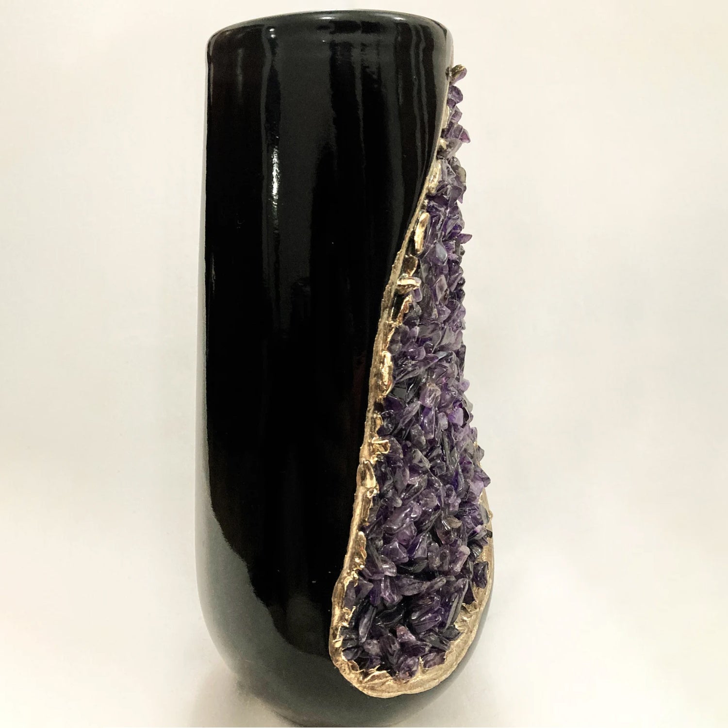 Kit 2 Vasos de Cerâmica Preta com Cristais de Ágata | Feitos à Mão